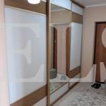 Стеклянный шкаф в стиле хай-тек цвета Дуб атланта / Белый, Светло-коричневый (3 двери) Фото 1