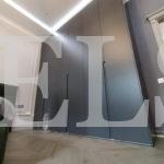Шкаф с крашеными фасадами в стиле минимализм цвета Серый / Брезентово-серый (6 дверей) Фото 2