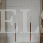 Шкаф с крашеными фасадами в стиле минимализм цвета Белый / Белый (4 двери) Фото 1
