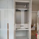 Шкаф с крашеными фасадами в стиле минимализм цвета Белый / Белый (4 двери) Фото 4