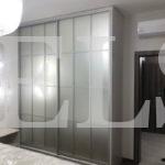 Стеклянный шкаф в стиле модерн цвета Белый / Серый (2 двери) Фото 1