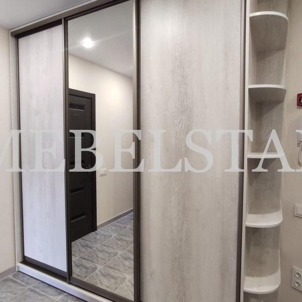 Шкаф с фасадами ЛДСП в стиле модерн цвета Сосна касцина / Сосна касцина (3 двери)