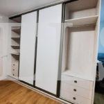 Шкаф с фасадами ЛДСП в стиле минимализм цвета Дуб млечный / Белый (4 двери) Фото 2