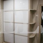 Стеклянный шкаф в стиле минимализм цвета Перламутр / Белый (2 двери) Фото 1