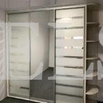 Стеклянный шкаф в стиле модерн цвета Дуб паллада / Серебро (3 двери) Фото 1