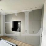 Шкаф с фасадами ЛДСП в стиле минимализм цвета Черный / Галечный серый (8 дверей) Фото 4