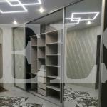 Стеклянный шкаф в стиле модерн цвета Светло-серый / Бетон чикаго, Серебро, Серый (4 двери) Фото 2