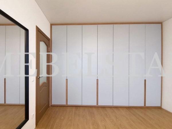 Встраиваемый шкаф цвета Белый, Бук бавария / Белый софт (7 дверей)
