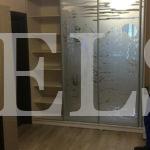 Шкаф с пескоструйным рисунком в стиле модерн цвета Перламутр / Серебро (3 двери) Фото 4