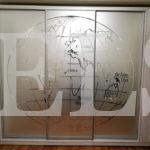 Шкаф с пескоструйным рисунком в стиле кантри цвета Дуб атланта / Серебро (3 двери) Фото 1