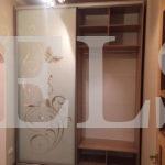Шкаф с пескоструйным рисунком в стиле модерн цвета Вишня оксфорд / Серебро (2 двери) Фото 2