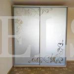Шкаф с пескоструйным рисунком в стиле модерн цвета Бук бавария / Серебро (2 двери) Фото 1