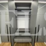 Шкаф в спальню в стиле модерн цвета Оникс серый / Серый глянец (6 дверей) Фото 7