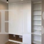 Шкаф в детскую в стиле минимализм цвета Белый, Дуб сантана темный / Белый (4 двери) Фото 1