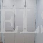 Шкаф в нишу в стиле прованс цвета Белый / Белый (3 двери) Фото 1