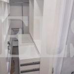 Гардеробный шкаф в стиле минимализм цвета Белый / Белый (0 дверей) Фото 3