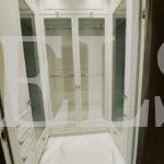Гардеробный шкаф в стиле неоклассика цвета Белый / Белый (6 дверей) Фото 1