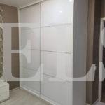 Стеклянный шкаф в стиле хай-тек цвета Белый / Белый (2 двери) Фото 1