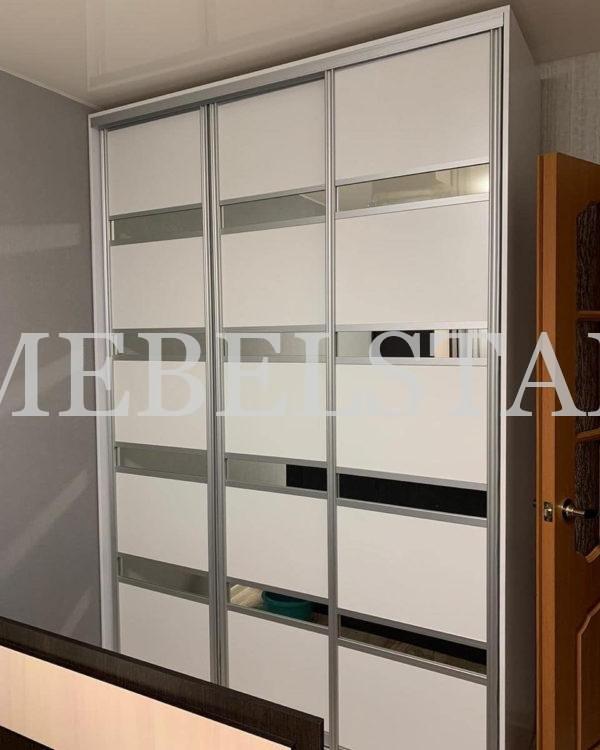 Корпусный шкаф цвета Кашемир серый / Зеркало, Кашемир серый (3 двери)