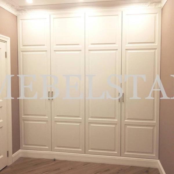 Шкаф до потолка в классическом стиле цвета Белый Премиум гладкий / Белый глянец (4 двери)