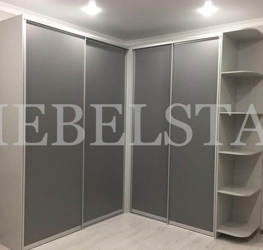 Встраиваемый угловой шкаф цвета Светло-серый / Серый монументальный (4 двери)