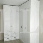Встраиваемый угловой шкаф в классическом стиле цвета Баунти / Белый софт (5 дверей) Фото 1