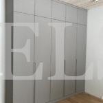 Шкаф до потолка в стиле минимализм цвета Титан / Графит софт (5 дверей) Фото 2