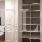 Встраиваемый угловой шкаф в классическом стиле цвета Бежевый песок / Жемчужно-белый (7 дверей) Фото 2