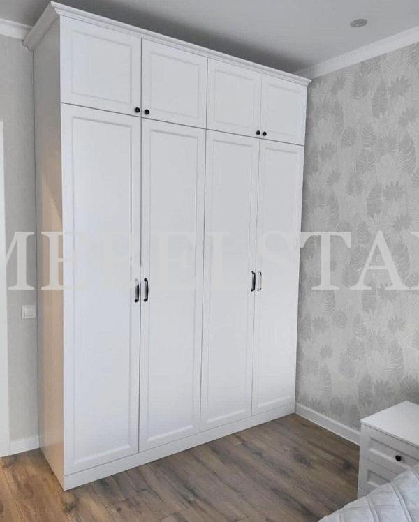 Корпусный шкаф в классическом стиле цвета Белый Премиум гладкий / Белый софт (4 двери)