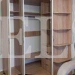 Корпусный шкаф цвета Дуб Сорано натуральный / Крем софт (3 двери) Фото 3