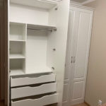 Корпусный шкаф в классическом стиле цвета Белый Премиум гладкий / Белый софт (4 двери) Фото 4