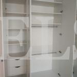 Распашной шкаф в классическом стиле цвета Белый базовый / Белый премиум (4 двери) Фото 5