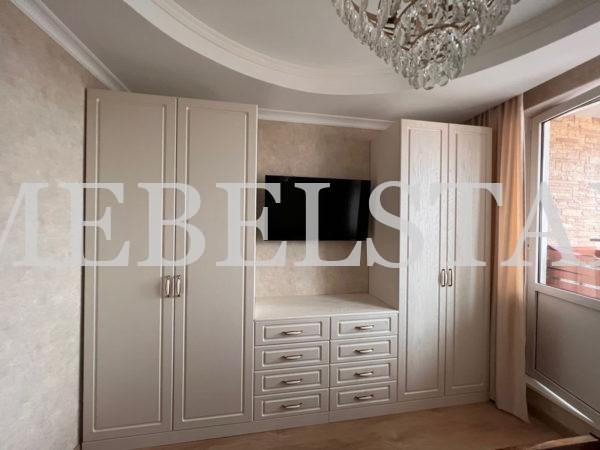 Шкаф в спальню в классическом стиле цвета Дуб белфорд / Мадлен беж (6 дверей)