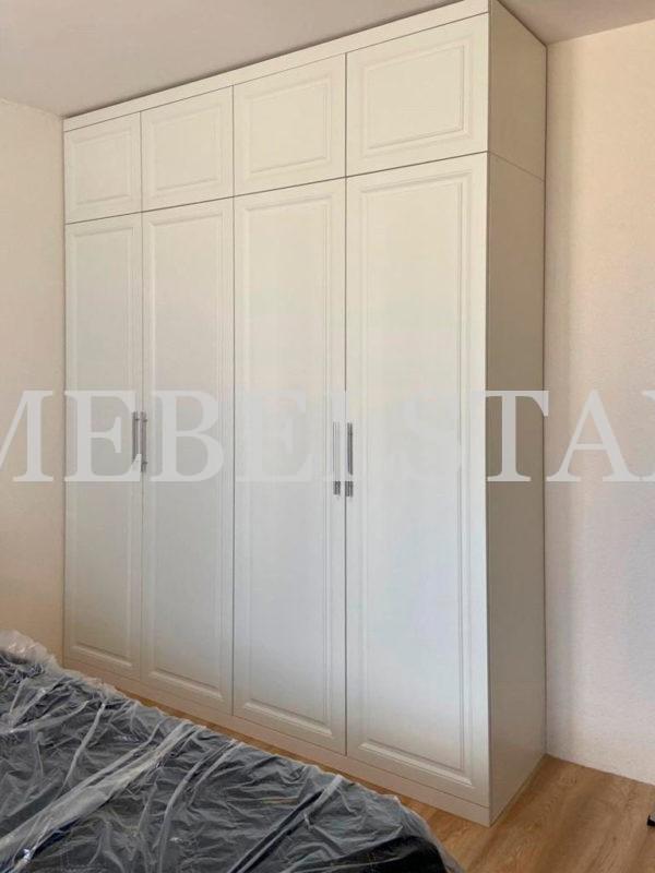 Корпусный шкаф в классическом стиле цвета Белый Премиум гладкий / Ваниль (5 дверей)