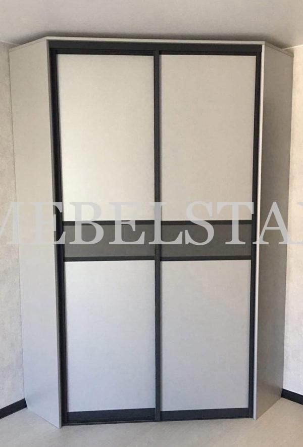 Встраиваемый угловой шкаф цвета Светло-серый / Графит софт, Крем софт (2 двери)