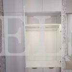Корпусный шкаф цвета Белый Премиум гладкий / Жемчуг глянец (3 двери) Фото 2