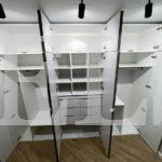 Корпусный шкаф в стиле минимализм цвета Белый Премиум гладкий / Серый монументальный (6 дверей) Фото 2