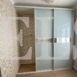 Шкаф в спальню цвета Белый / Аквамарин, Зеркало (3 двери) Фото 3