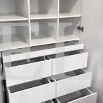 Корпусный шкаф в стиле минимализм цвета Белый Премиум гладкий / Серый монументальный (6 дверей) Фото 4