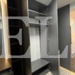 Корпусный шкаф цвета Дуб баррик темный, Серый монументальный / Серый монументальный (3 двери) Фото 4