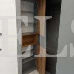 Шкаф вокруг двери цвета Дуб баррик темный, Серый монументальный / Серый монументальный (5 дверей) Фото 4