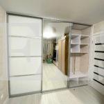 Шкаф в спальню цвета Белый / Белый софт, Зеркало (3 двери) Фото 2