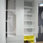 Шкаф в спальню цвета Белый, Желтый / Светло-серый (3 двери) Фото 2