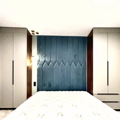 Шкаф вокруг кровати 031
